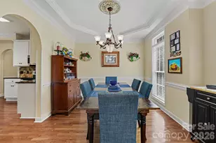 4858 Elmhurst Dr NE, Hickory, NC 28601 - Photo 5