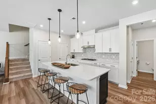 5858 Strathmore Ct, Charlotte, NC 28215 - Photo 11