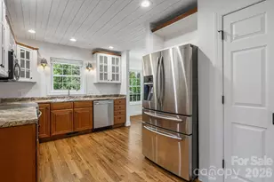 40 Brierfield Dr, Candler, NC 28715 - Photo 9