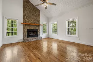 40 Brierfield Dr, Candler, NC 28715 - Photo 5