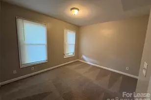 310 W Catawba Ave, Mount Holly, NC 28120 - Photo 7