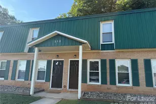 310 W Catawba Ave, Mount Holly, NC 28120 - Photo 1