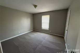 310 W Catawba Ave, Mount Holly, NC 28120 - Photo 5