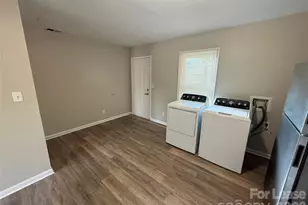 310 W Catawba Ave, Mount Holly, NC 28120 - Photo 3