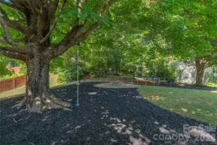 258 Camelot Dr, Clyde, NC 28721 - Photo 25