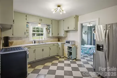 904 Bounous Street NW, Valdese, NC 28690 - Photo 7