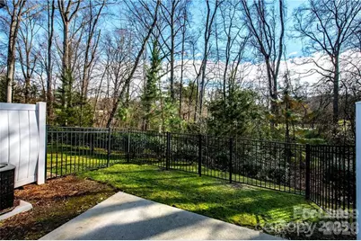 4707 Craigmoss Lane, Charlotte, NC 28278 - Photo 9