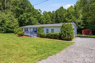 1130 Cedar Creek Dr, Morganton, NC 28655 - Photo 3