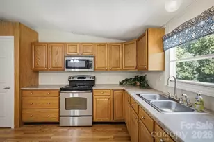 1130 Cedar Creek Dr, Morganton, NC 28655 - Photo 11