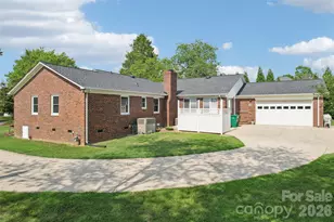 2004 Battle St, Salisbury, NC 28146 - Photo 3