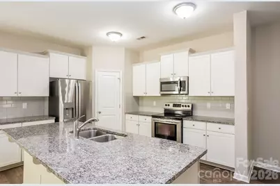 2706 Mt Holly Huntersville Road, Charlotte, NC 28214 - Photo 5