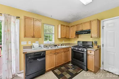 7329 Starvalley Drive, Charlotte, NC 28210 - Photo 9