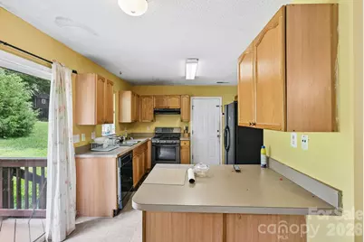 7329 Starvalley Drive, Charlotte, NC 28210 - Photo 11