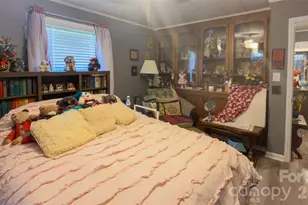 408 Oakdale St, Gastonia, NC 28054 - Photo 5