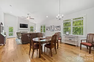 82 Summit Cir, Hendersonville, NC 28739 - Photo 7