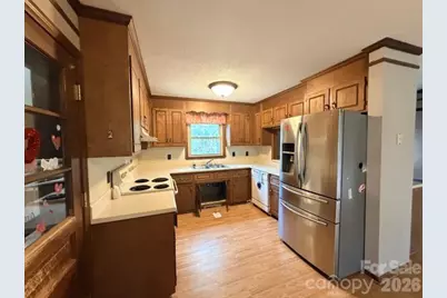 102 Nob Hill Drive, Gaffney, SC 29340 - Photo 5