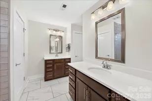 2115 Garabrandt Ln, Charlotte, NC 28204 - Photo 35