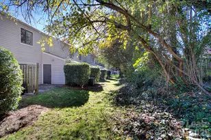 951 Hollywood St, Charlotte, NC 28211 - Photo 13