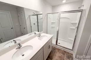 7244 Finnigan Rd, Charlotte, NC 28215 - Photo 13
