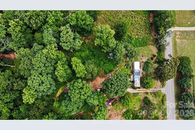 732 Woods Chapel Road, Duncan, SC 29334 - Photo 1
