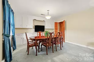 298 Enwood Dr, Charlotte, NC 28214 - Photo 7