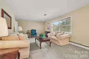 298 Enwood Dr, Charlotte, NC 28214 - Photo 9