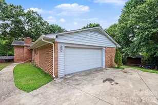 298 Enwood Dr, Charlotte, NC 28214 - Photo 37