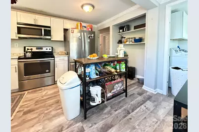 530 NW Stage Street, Lenoir, NC 28645 - Photo 9