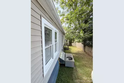 530 NW Stage Street, Lenoir, NC 28645 - Photo 13