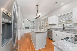 5923 Swanston Dr, Charlotte, NC 28269 - Photo 15