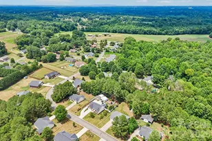 2182 Evergreen Dr, Newton, NC 28658 - Photo 35