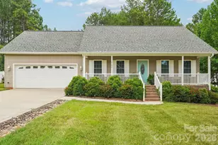 2182 Evergreen Dr, Newton, NC 28658 - Photo 7