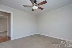 6242 Old Pineville Rd, Charlotte, NC 28217 - Photo 19