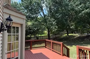 9132 E Orchard Ln, Charlotte, NC 28210 - Photo 3