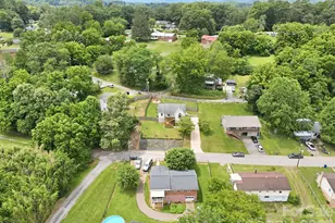320 Meadowbrook Dr, Canton, NC 28716 - Photo 31