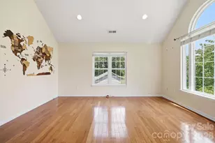 320 Meadowbrook Dr, Canton, NC 28716 - Photo 5
