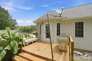320 Meadowbrook Dr, Canton, NC 28716 - Photo 25