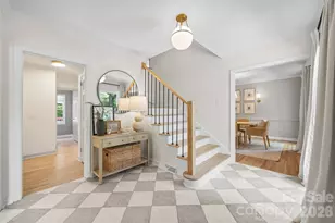 1340 Piccadilly Dr, Charlotte, NC 28211 - Photo 3