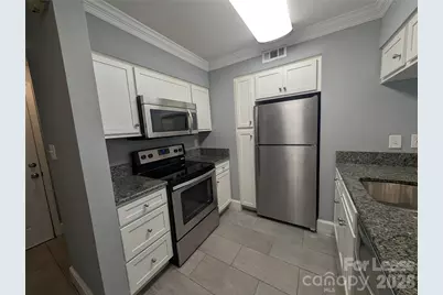 306 S Cedar Street #6, Charlotte, NC 28202 - Photo 3