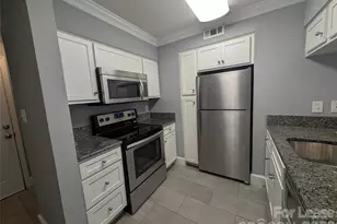 306 S Cedar St, Charlotte, NC 28202 - Photo 3