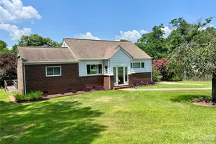 2307 McLean St, Gastonia, NC 28054 - Photo 3