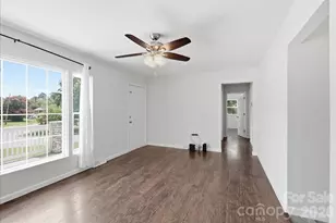 4324 Hidden Valley Rd, Charlotte, NC 28213 - Photo 11