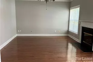 7010 Duchamp Dr, Charlotte, NC 28215 - Photo 7
