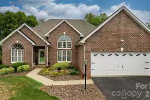 3992 Brickfield St, Hickory, NC 28602 - Photo 1