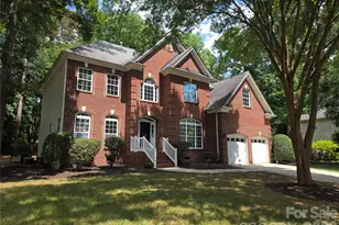 6301 Crown Hill Dr, Charlotte, NC 28227 - Photo 3