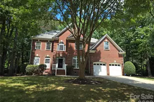 6301 Crown Hill Dr, Charlotte, NC 28227 - Photo 1