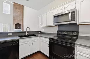 10781 Essex Hall Dr, Charlotte, NC 28277 - Photo 9