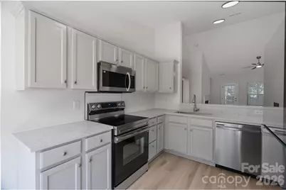 6408 Spanish Moss Lane, Charlotte, NC 28262 - Photo 5