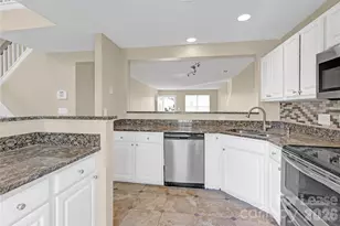 8772 Robinson Forest Dr, Charlotte, NC 28277 - Photo 7