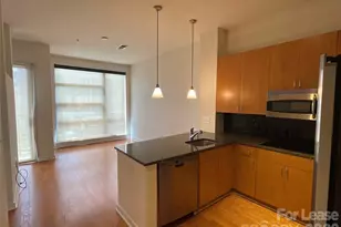 525 E 6th St, Charlotte, NC 28202 - Photo 3